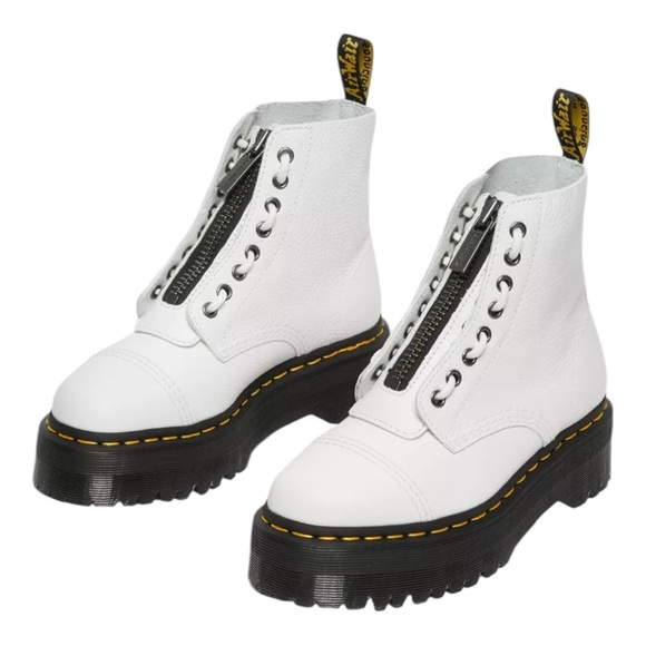 NEW Dr marten’s SINCLAIR TUMBLED NUBUCK GRUNGE PLATFORM  WHITE BOOTS SZ 7 - Picture 1 of 15